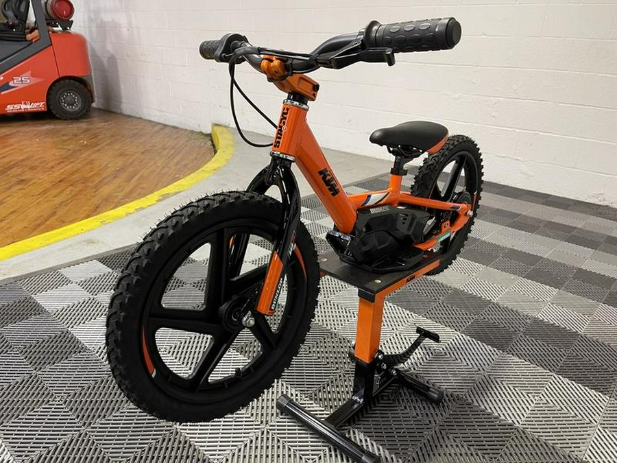 2022 KTM STACYC 16E DRIVE FACTORY REPLICA