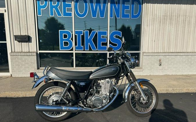 2015 Yamaha SR400 Base