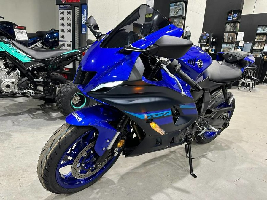 2024 Yamaha YZF-R7