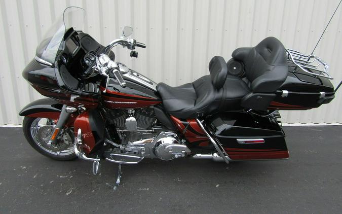 2015 Harley-Davidson® FLTRUSE - CVO™ Road Glide® Ultra