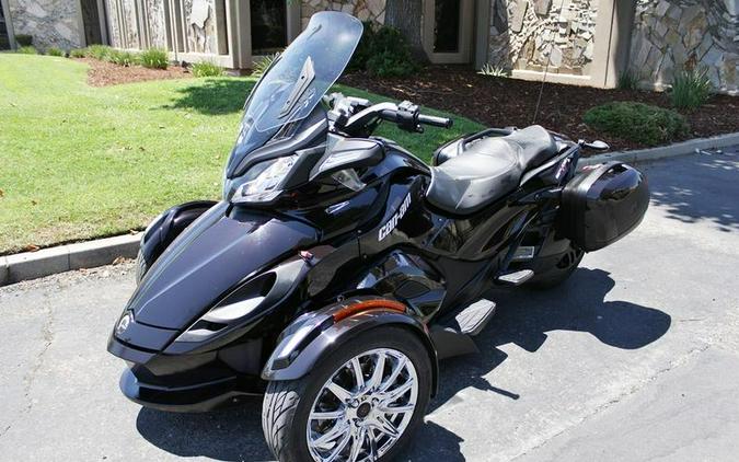 2013 Can-Am® Spyder® ST Limited