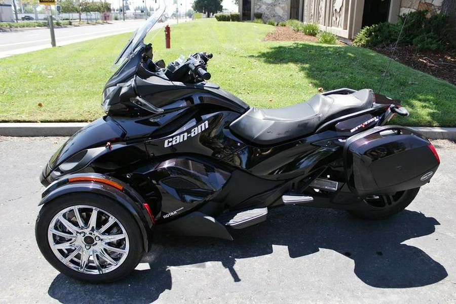 2013 Can-Am® Spyder® ST Limited