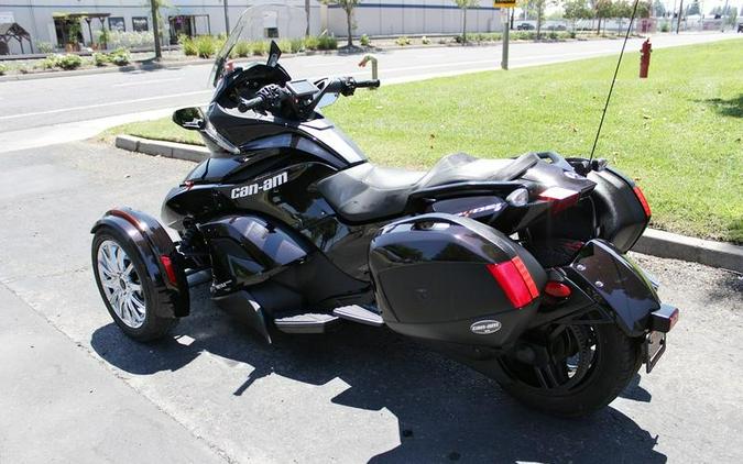 2013 Can-Am® Spyder® ST Limited