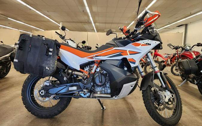 2023 KTM 890 Adventure R First Look [7 Fast Facts + 16 Photos]