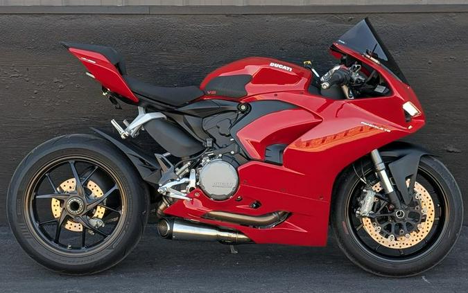 Used 2024 DUCATI PANIGALE V2