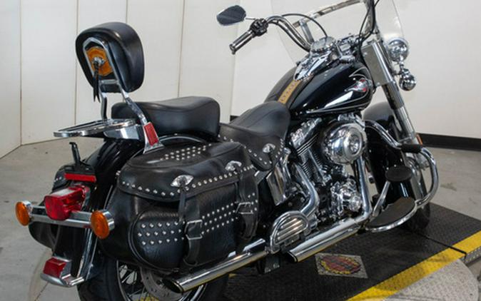 2010 Harley-Davidson Softail FLSTC - Heritage Classic