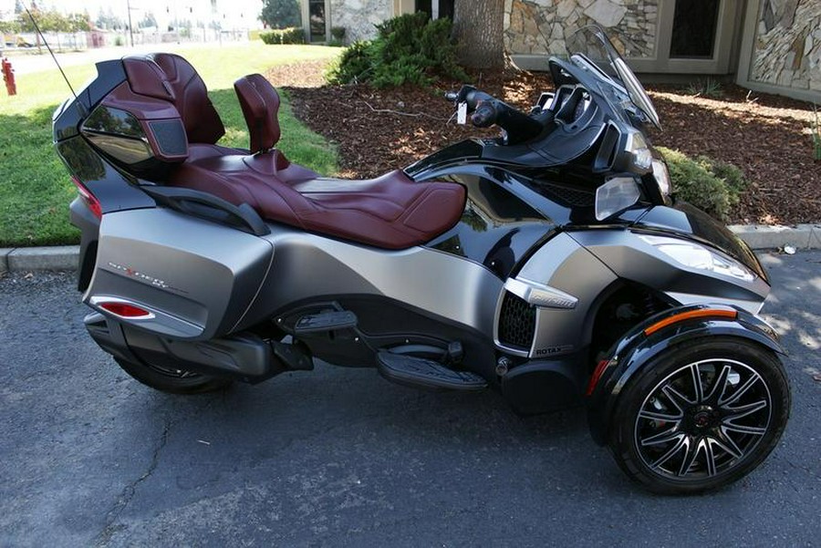 2015 Can-Am® Spyder® RT-S Special Series 6-Speed Semi-Automatic (SE6)