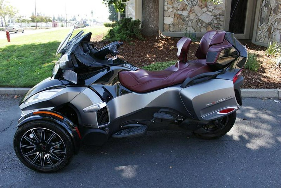 2015 Can-Am® Spyder® RT-S Special Series 6-Speed Semi-Automatic (SE6)