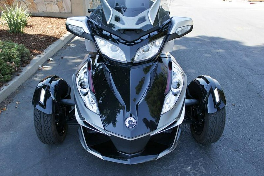 2015 Can-Am® Spyder® RT-S Special Series 6-Speed Semi-Automatic (SE6)