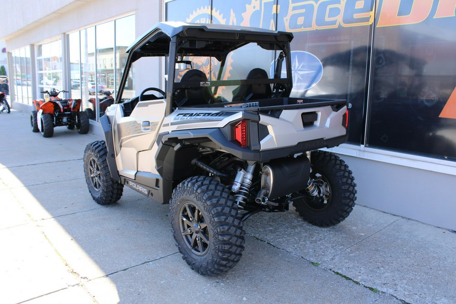 2024 Polaris Industries GENERAL XP 1000 ULTIMATE - MATTE SILVER QUARTZ