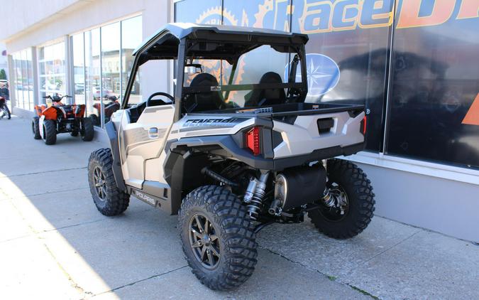 2024 Polaris Industries GENERAL XP 1000 ULTIMATE - MATTE SILVER QUARTZ