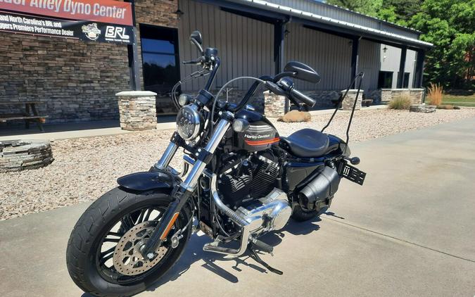2018 Harley-Davidson® Iron 1200™ Vivid Black