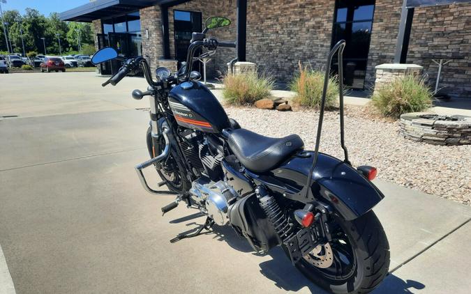 2018 Harley-Davidson® Iron 1200™ Vivid Black
