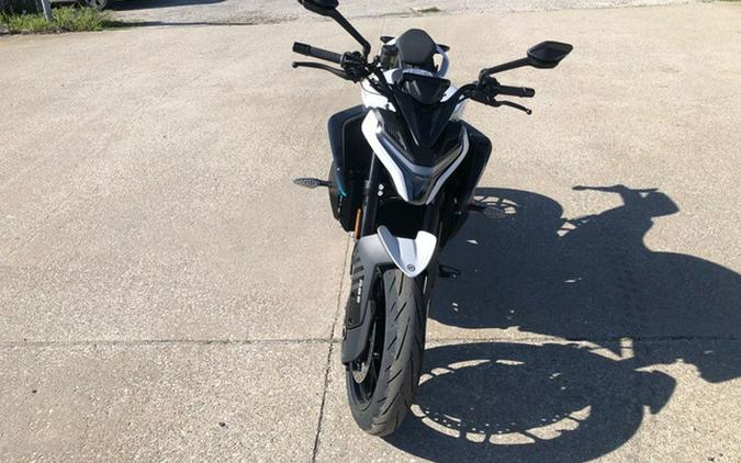 2026 CFMOTO NK 675