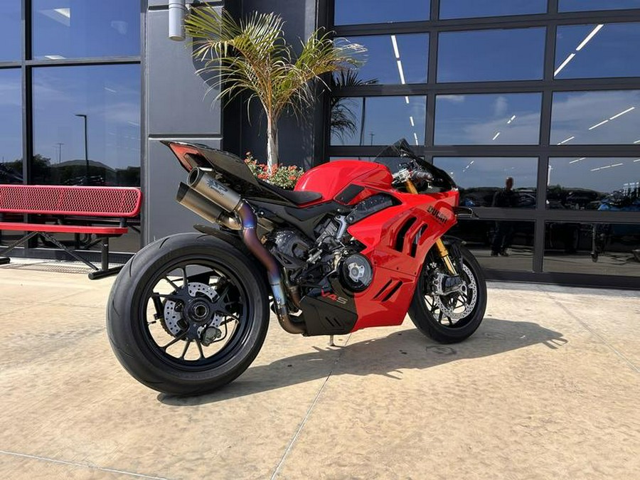2023 Ducati Panigale V4 S Ducati Red