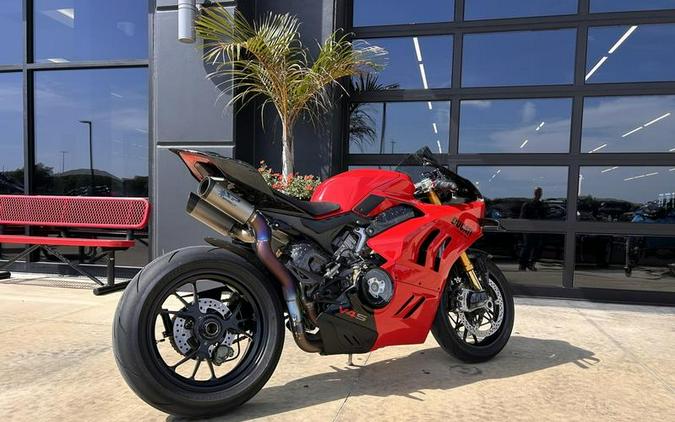 2023 Ducati Panigale V4 S Ducati Red