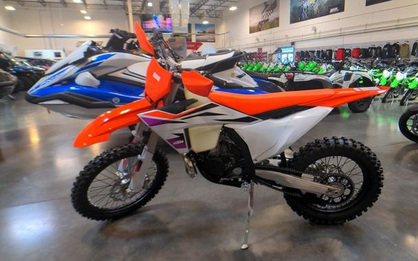 2024 KTM 300 XC