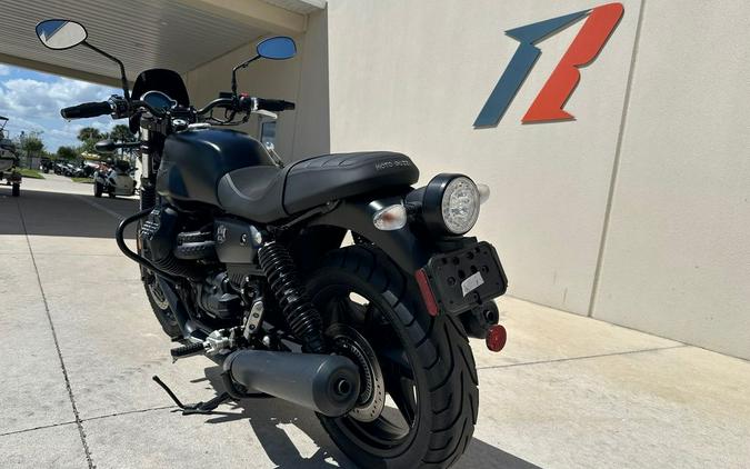 2021 Moto Guzzi V7 Stone E5