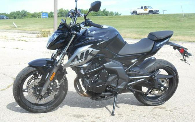 2023 CFMOTO 650NK