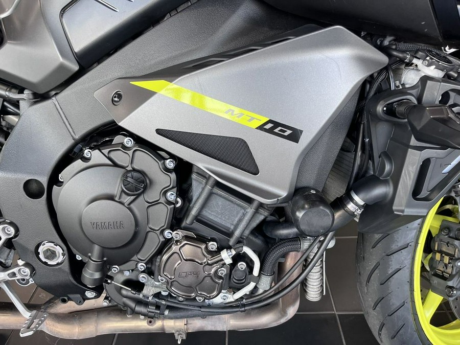 2018 Yamaha MT-10