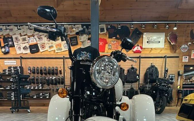 2023 Harley-Davidson Freewheeler White Sand Pearl (Black Finish w/Cast Wheel