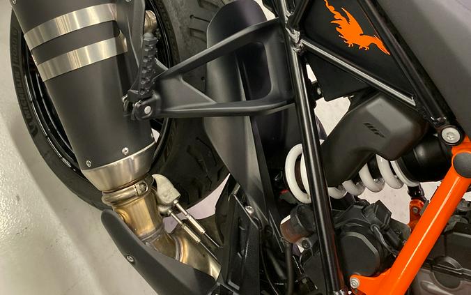 2023 KTM 1290 SUPER DUKE GT