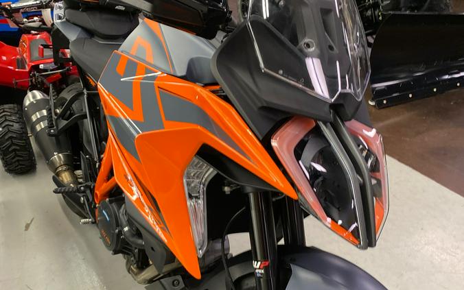 2023 KTM 1290 SUPER DUKE GT