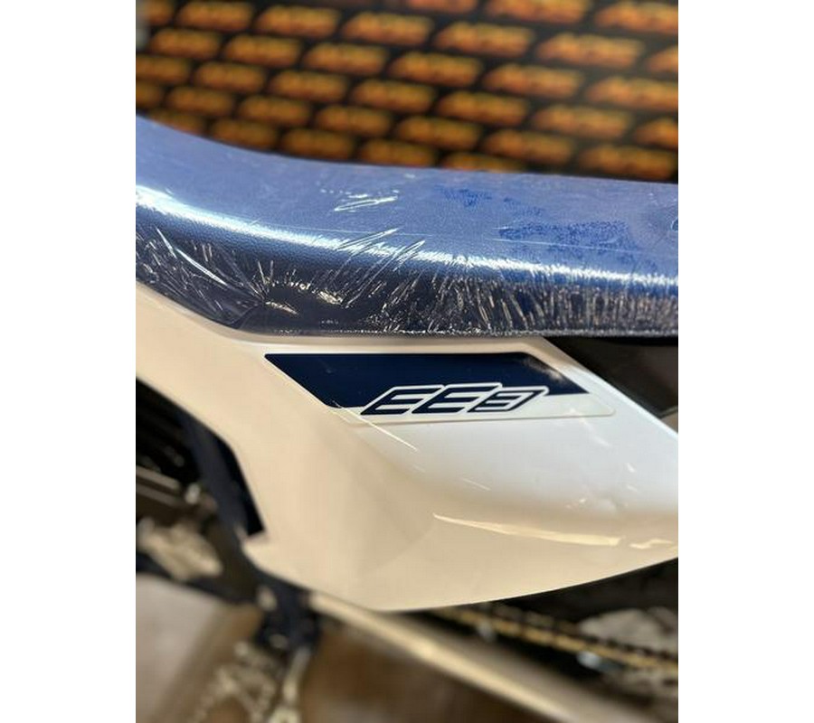 2024 Husqvarna® EE 3