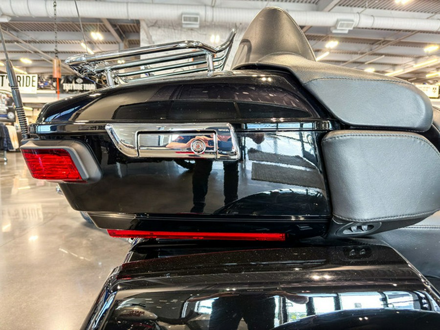 2021 Harley-Davidson Trike FLHTCUTG - Tri Glide Ultra