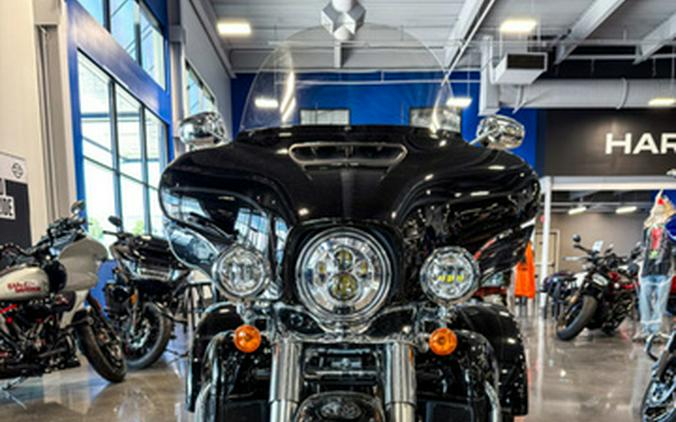 2021 Harley-Davidson Trike FLHTCUTG - Tri Glide Ultra