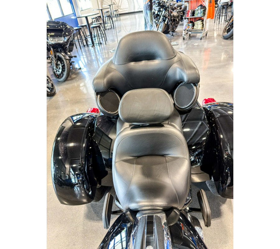 2021 Harley-Davidson Trike FLHTCUTG - Tri Glide Ultra