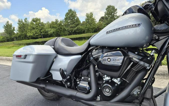 FLHXS 2019 Street Glide Special