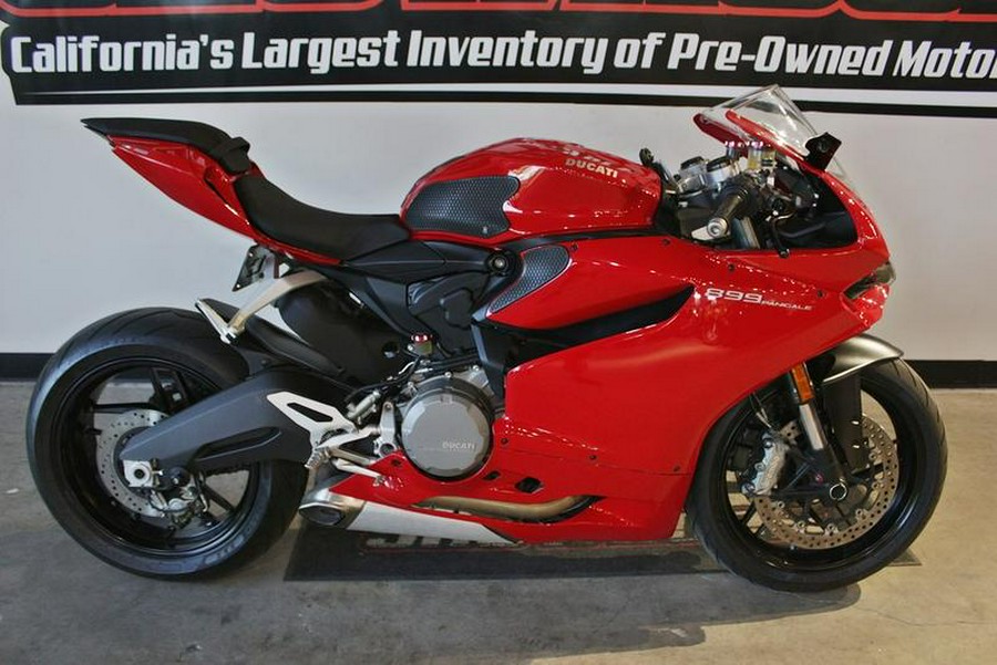 2015 Ducati 899 Panigale Red