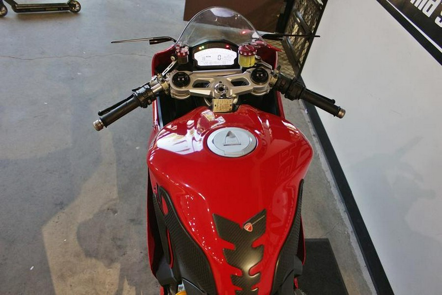 2015 Ducati 899 Panigale Red