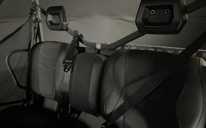 2025 Can-Am® Defender XT HD10