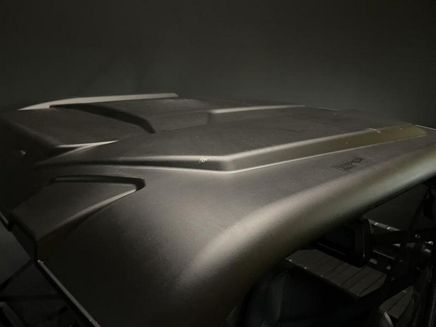 2025 Can-Am® Defender XT HD10