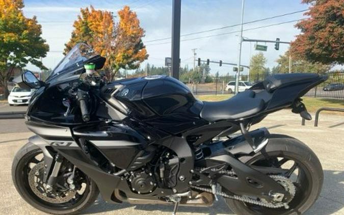 2024 Yamaha YZF-R1