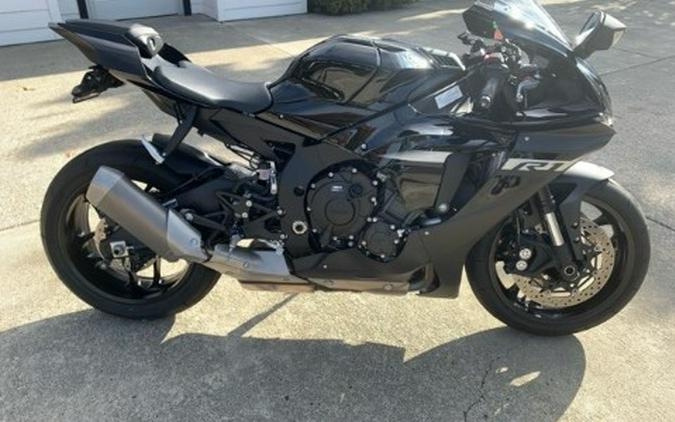 2024 Yamaha YZF-R1