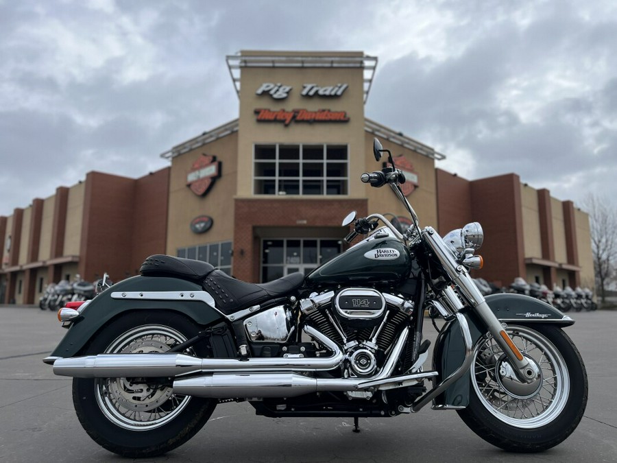 2024 Harley-Davidson® Heritage Classic FLHCS Alpine Green 017240
