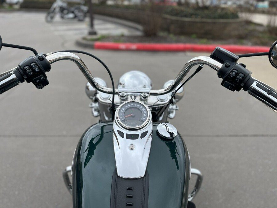 2024 Harley-Davidson® Heritage Classic FLHCS Alpine Green 017240