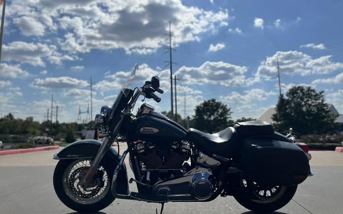 2024 Harley-Davidson® Heritage Classic FLHCS Alpine Green 017240