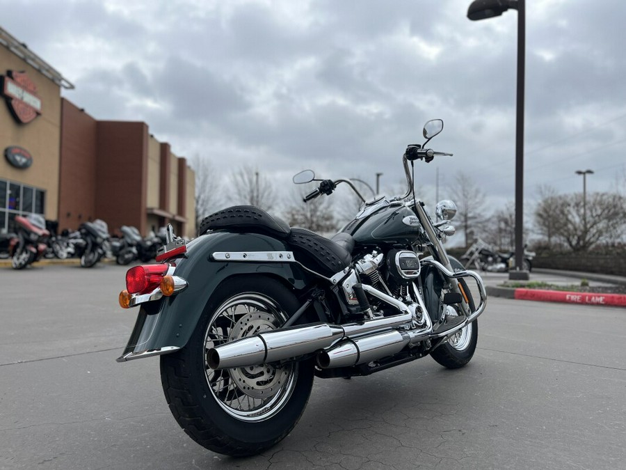 2024 Harley-Davidson® Heritage Classic FLHCS Alpine Green 017240