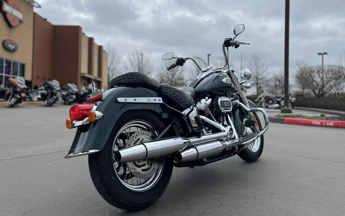 2024 Harley-Davidson® Heritage Classic FLHCS Alpine Green 017240