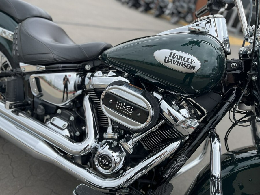 2024 Harley-Davidson® Heritage Classic FLHCS Alpine Green 017240