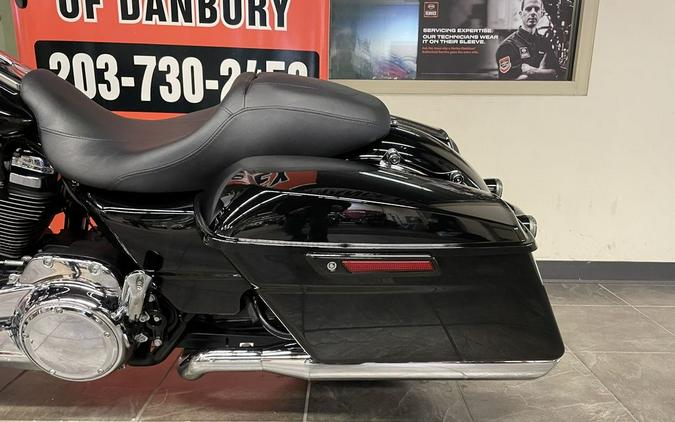 2018 Harley-Davidson® FLTRX - Road Glide®