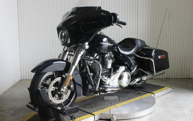 2020 Harley-Davidson® FLHX - Street Glide®