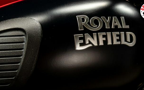 2022 Royal Enfield Classic 350 Dark Stealth Black