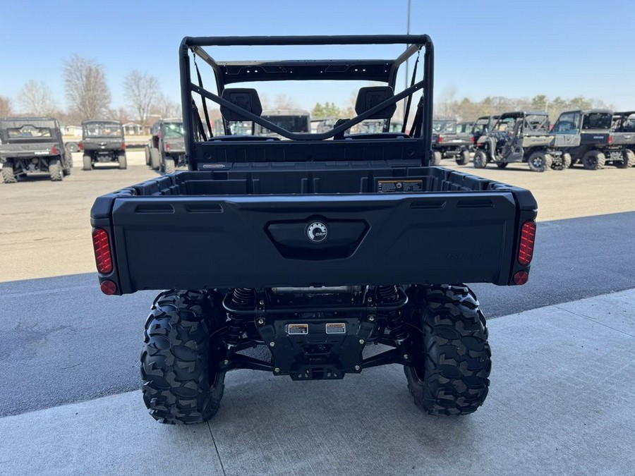 2025 Can-Am® Defender DPS HD7 Compass Green