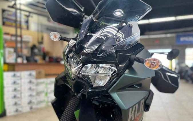2025 Kawasaki KLR®650 Metallic Matte Old School Green