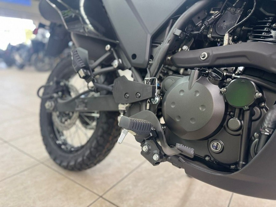 2025 Kawasaki KLR®650 Metallic Matte Old School Green